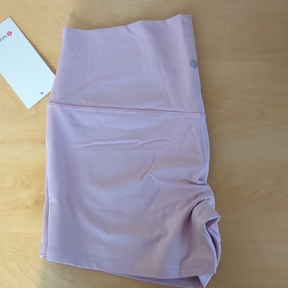 lululemon Align High-Rise Short 4" Brand New - Picture 8 of 14